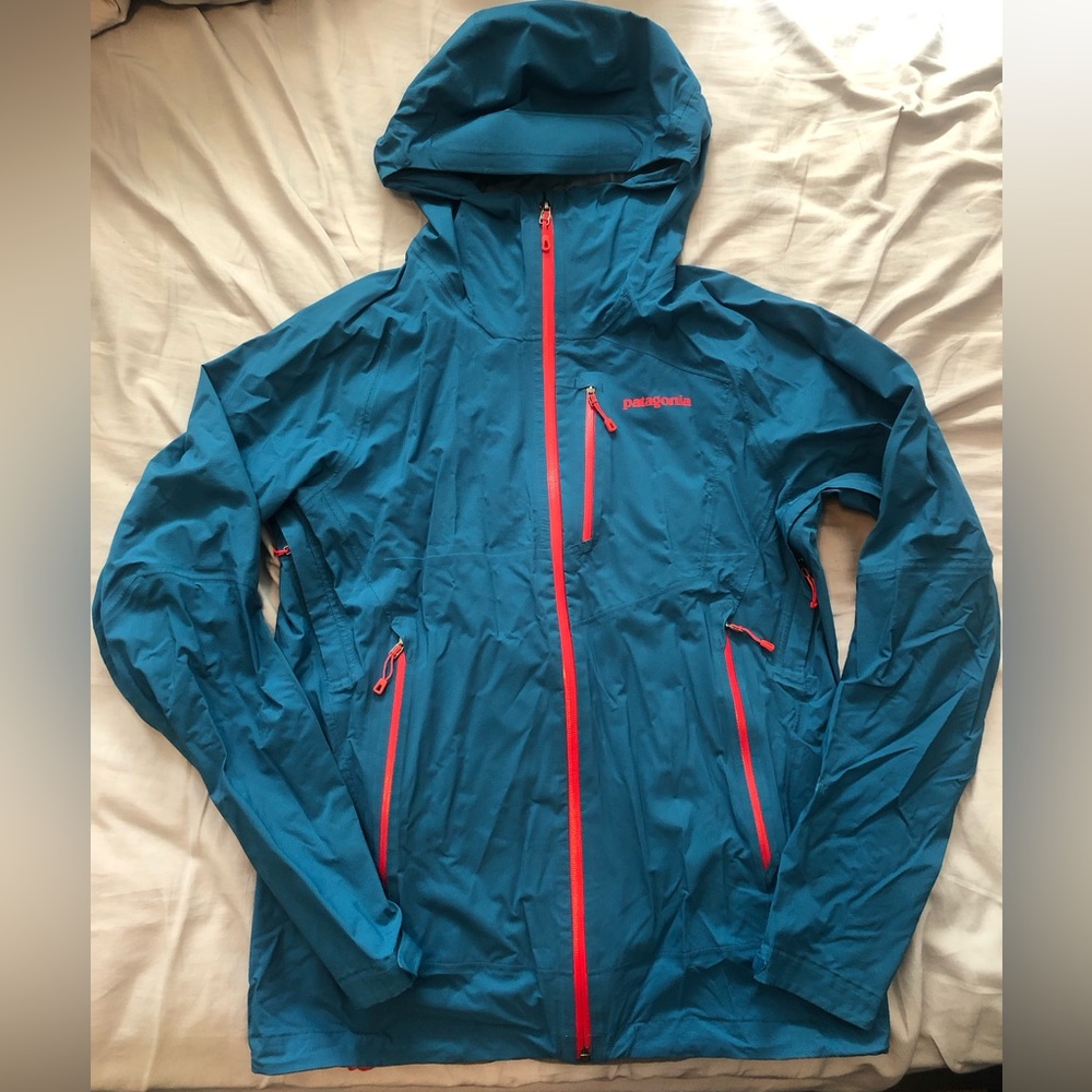 Patagonia windbreaker